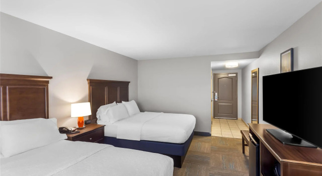 Четырёхместный номер Standard Hampton Inn University Area, Huntington, Wv