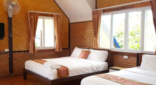 Banphu Montalang Resort