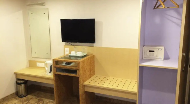 Hotel Nimantran Residency