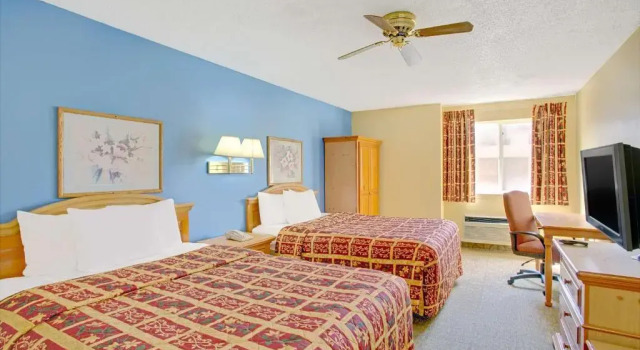 Четырёхместный номер Standard Days Inn by Wyndham Lehi