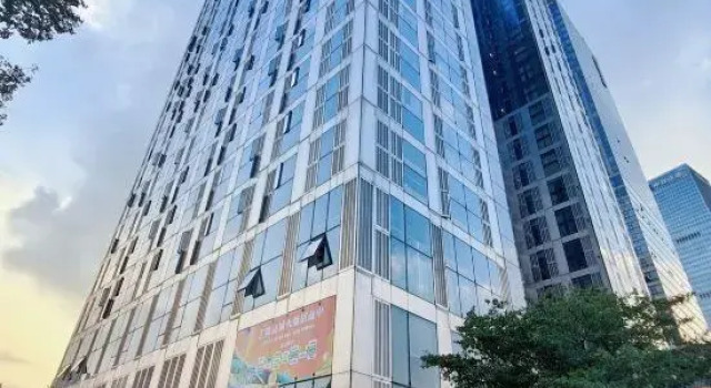 Wanhao Executive Apartment Shenzhen North Station (Huilon Center)