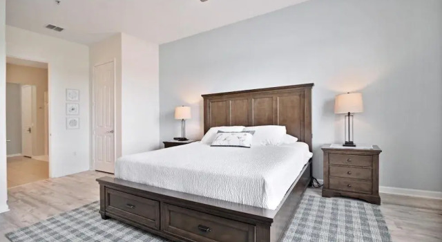 3 Bed Penthouse Near Convention Center! 3 Bedroom Condo by RedAwning, Varaa Huoneisto Orlando Kissimmee