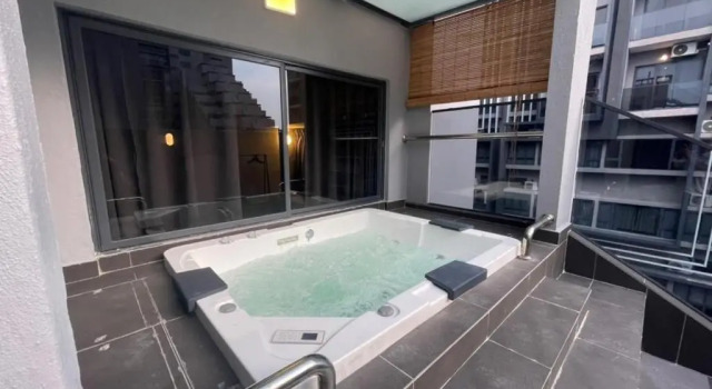 Номер Superior Imperio Residences Private Bathtub or Jacuzzi by Nestcove