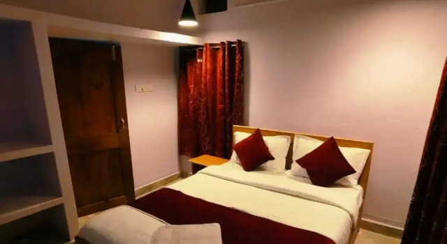 Номер Deluxe Goroomgo Rail View Guest House Puri