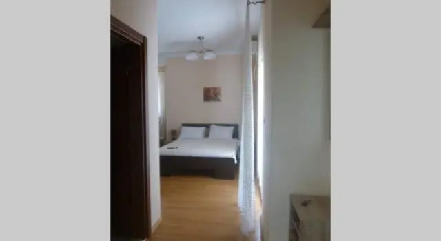 Roman Gardens Studio Apartment