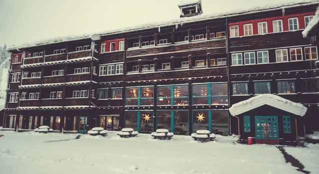 Gudbrandsgard Hotel, Book Hotel Hotels in Oppland with Parking, Parking