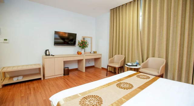 Номер Deluxe Long Anh Hotel