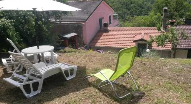 Altrove, Rezervați Hotel Gosita Liguria