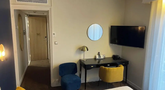 Двухместный номер Superior с балконом CitHotel Logis De Brou, Bourg en Bresse RENOVE EN 2026