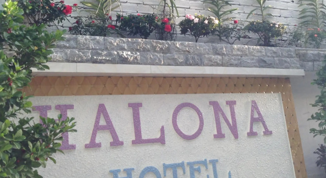 Halona Hotel