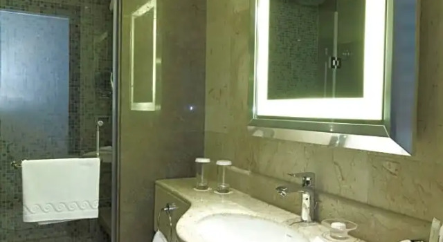Номер Luxury Sofitel Beirut Le Gabriel