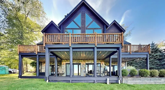 Коттедж с 5 комнатами с балконом Magnificent Mountain Lodge by Taylor Made Deep Creek