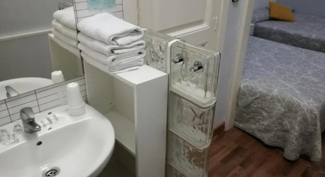 Семейный номер Standard Hostal Lesseps
