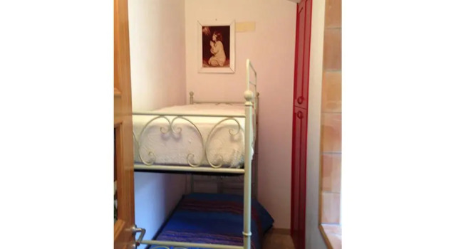 CASA CON VERANDA SUL MARE e A 4 MINUTI A PIEDI DALLA SPIAGGIA, Book Vacation Home Hotels in Sicily with Parking, Parking