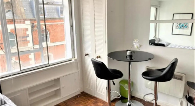 Апартаменты c 1 комнатой Bright & Modern Studio flat in Paddington - Zone 1