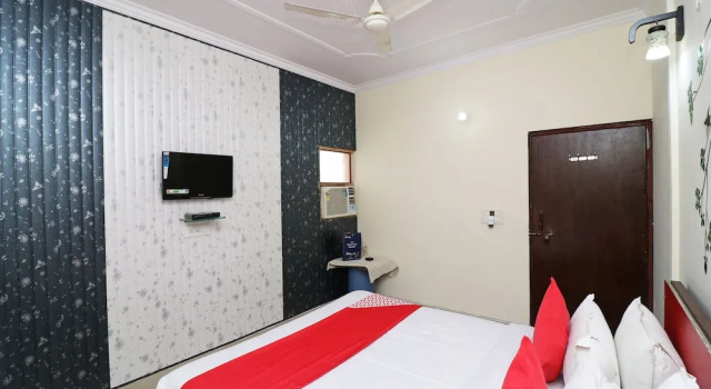 OYO 24600 Grand Harshit Resort