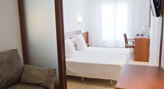 Двухместный номер Superior с балконом Hotel Jeni & Restaurant