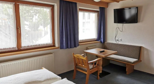 Hotel Edi, Book Hotel Samnaun Engadin
