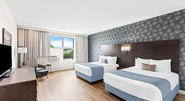 Четырёхместный номер Standard Best Western Plus Montreal East