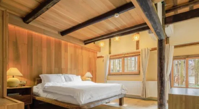 Люкс с 4 комнатами с видом на воду Tianfu Honggu · Gengdu Taoyuan Resort