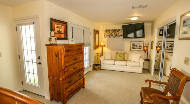 21088 St. Peters Dr. - M