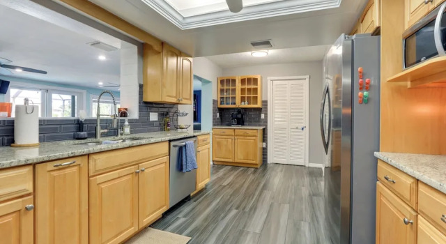 Коттедж с 4 комнатами Port Charlotte Home w/ Private Dock & Pool!