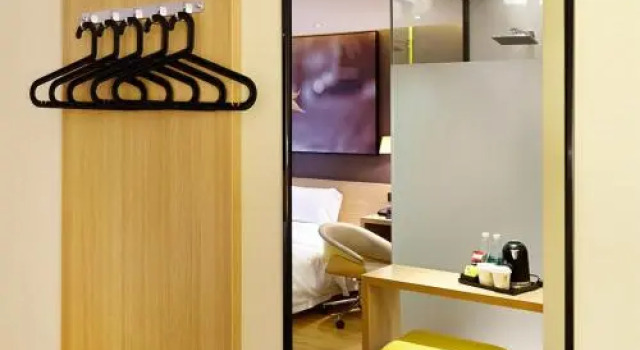 7Days Premium Yinchuan Railway Station Fuzhou South Street, Rezerwuj Hotel Jinfeng Yinchuan