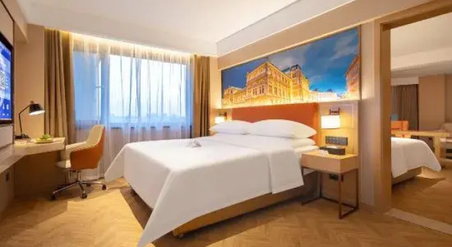 Двухместный люкс Business Vienna Hotel (Huludao City Center Department Store Branch )