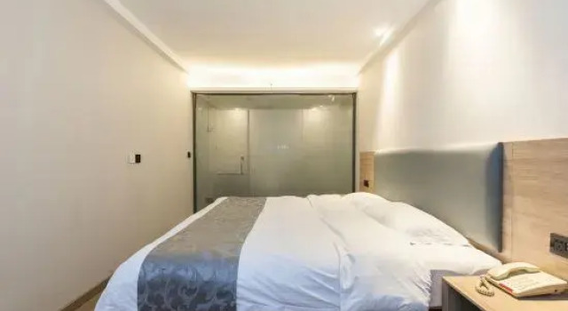 Люкс Superior GreenTree Inn Henan Zhengzhou West Changjang Road Business Hotel