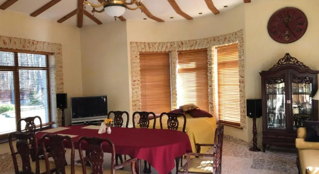 Коттедж c 1 комнатой Guests house with amazing pool and sauna