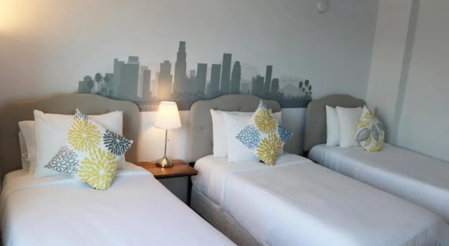 Номер Standard Hometel Suites