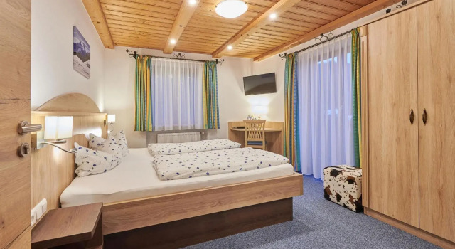 Gästehaus Sonnenbichl, Varaa Hotelli Hotellit Baijeri pysäköinnillä, Pysäköinti