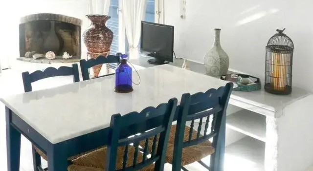 Villa With 3 Bedrooms in Paros, With Wonderful sea View, Pool Access and Wifi - 1 km From the Beach, Prenota Villa Paroikia Paro