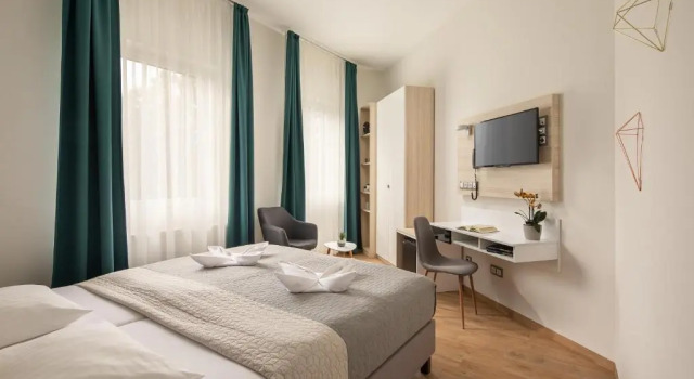 Двухместный номер Deluxe Kristály Hotel