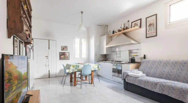 Deiva Marina Central Flat 300 mt from the Station, Забронировать Апартаменты/квартира Отели в центре Дейва-Марина, в центре