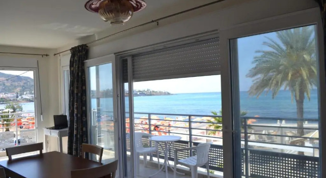 Апартаменты с 2 комнатами с видом на море 4S Beach Superior Apartments