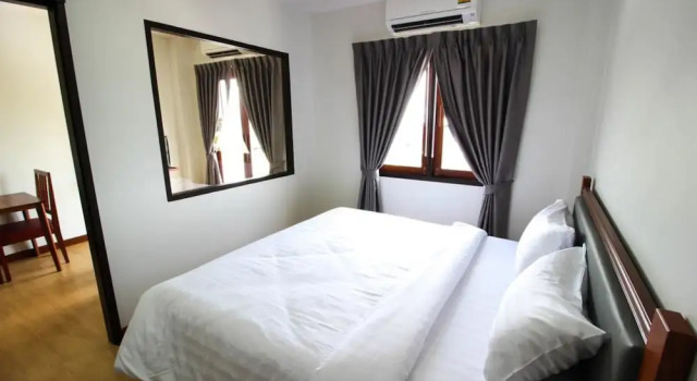 Люкс с балконом Tai-Shan Suites