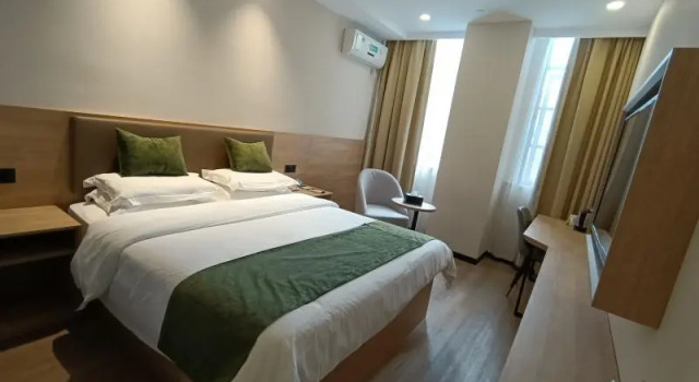 Одноместный номер Standard GreenTree Inn HuZhou AnJi YingBin Avenue Express Hotel