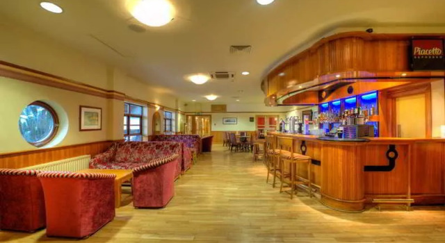 Loughshore Hotel, Забронировать Отель Каррикфергус Графство Антрим