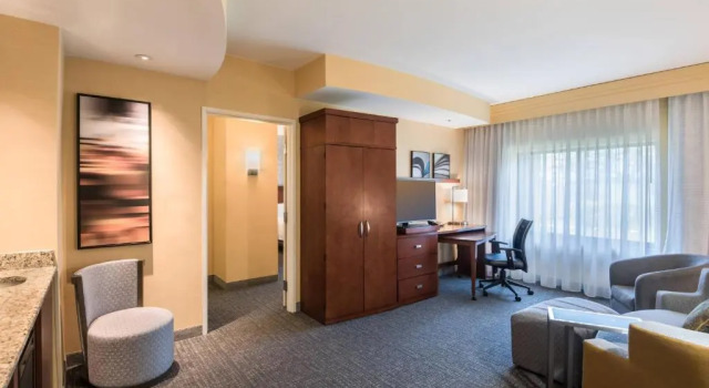 Двухместный номер Standard с 2 комнатами Courtyard by Marriott Waldorf