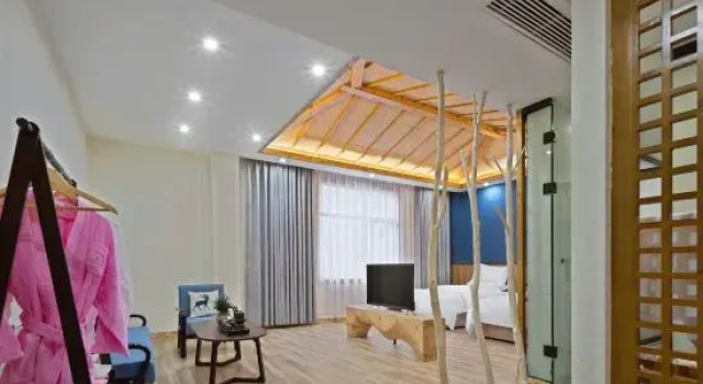 Люкс Kaili Hyatt Garden Hotel