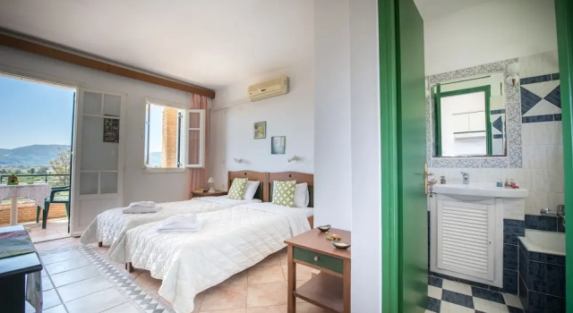 Двухместный номер Standard с балконом Dolce Vita Residence