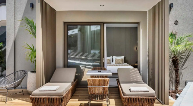 Номер Deluxe с видом на бассейн Luuks Luxury Accommodation
