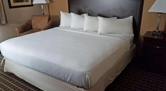 Americas Best Value Inn and Suites Bismarck, Prenota Hotel Bismarck Dakota del Nord