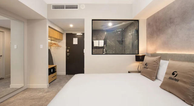 Номер Deluxe с балконом Jephson Hotel & Apartments