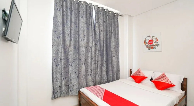 Люкс Deluxe OYO Flagship 318 K1 UPN Rungkut Madya