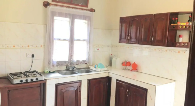 A Home To Remember, Prenota Hotel Entebbe 