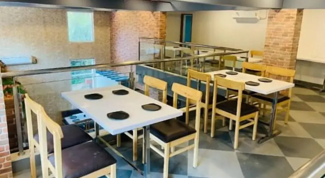 Hotel Malvan Heritage, Rezerwuj Hotel Hotele w Malvan z parkingiem, Parking