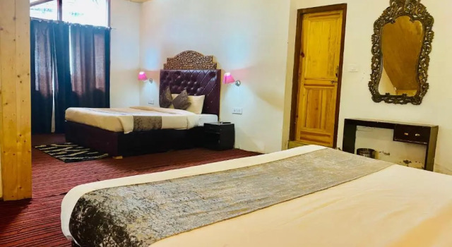 Номер Luxury Hotel Hadimba Palace Manali