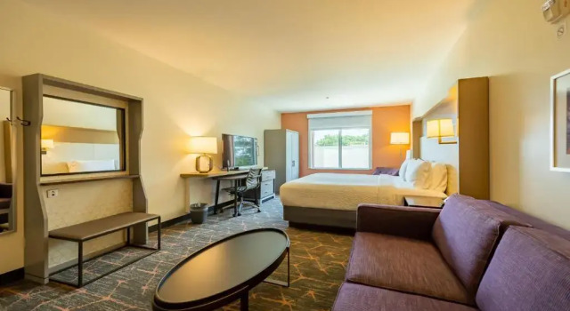 Полулюкс Courtyard® by Marriott® Atlanta Dunwoody